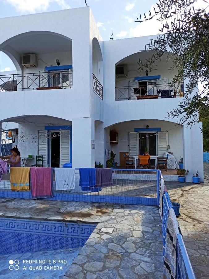 Giannis Apartments By Climbing House Panormos  Extérieur photo
