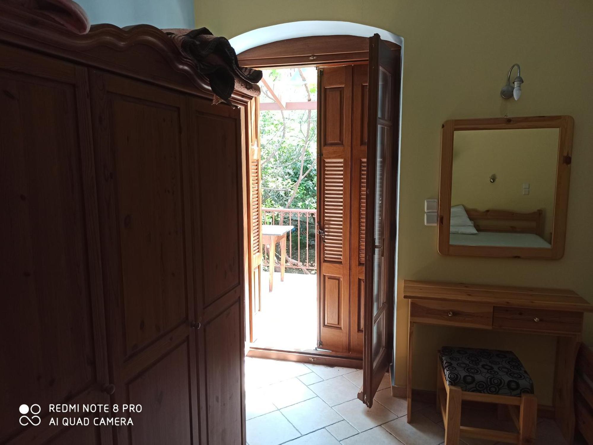 Giannis Apartments By Climbing House Panormos  Extérieur photo