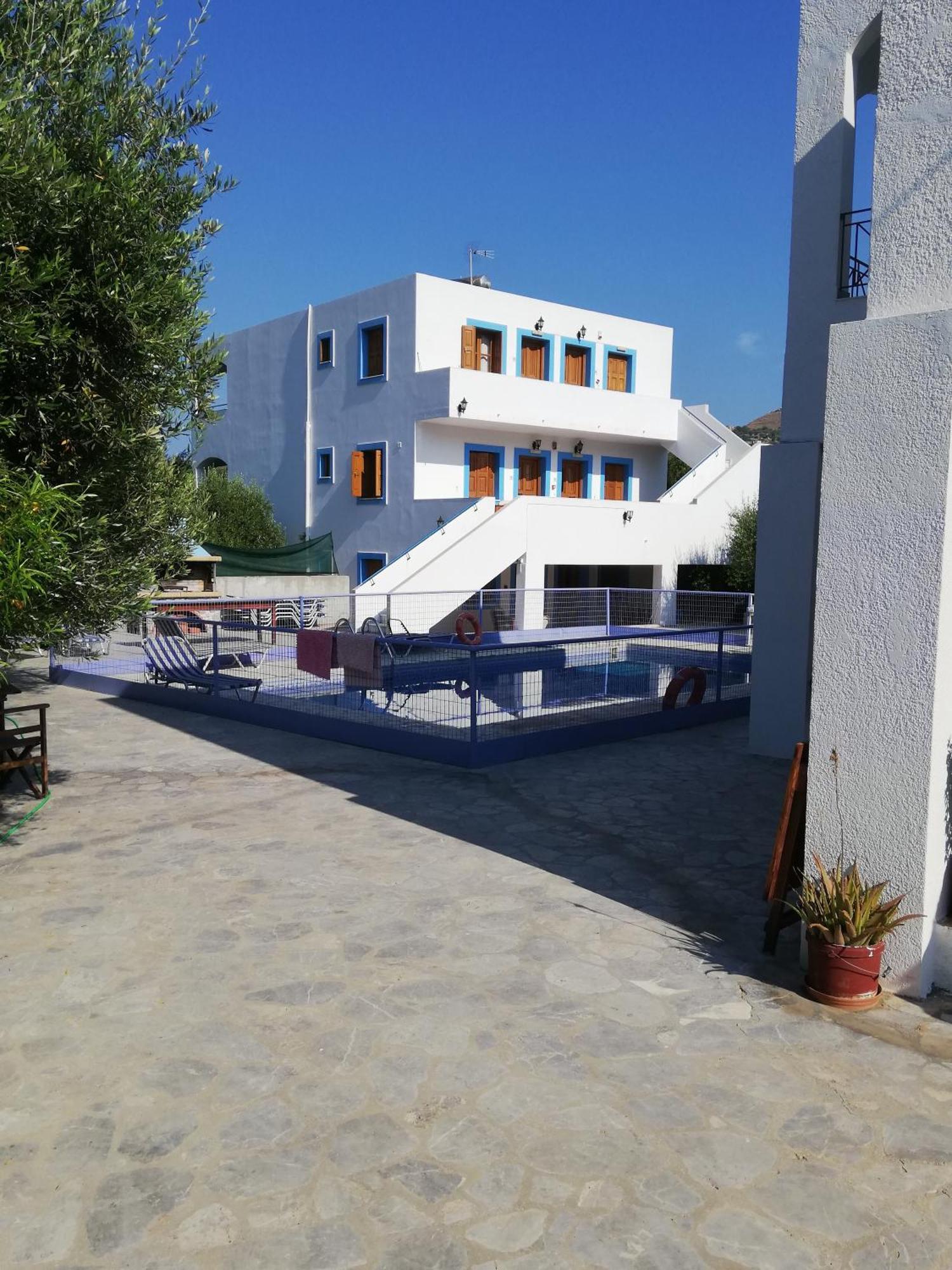 Giannis Apartments By Climbing House Panormos  Extérieur photo